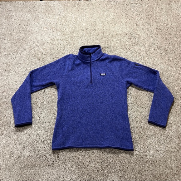 Patagonia Tops - Women’s Patagonia Pullover Size Medium (PURPLE)